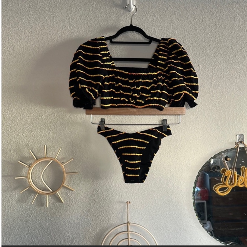 montce Black and yellow Striped Bikini Set in rasta scallop